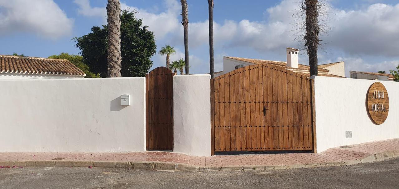 Zenia Hostel Playa Flamenca Eksteriør billede