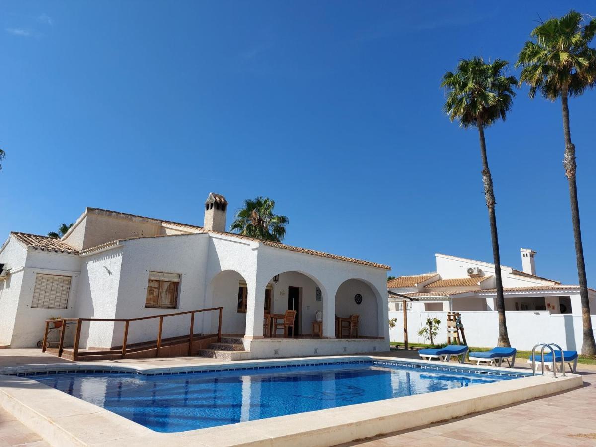 Zenia Hostel Playa Flamenca Eksteriør billede