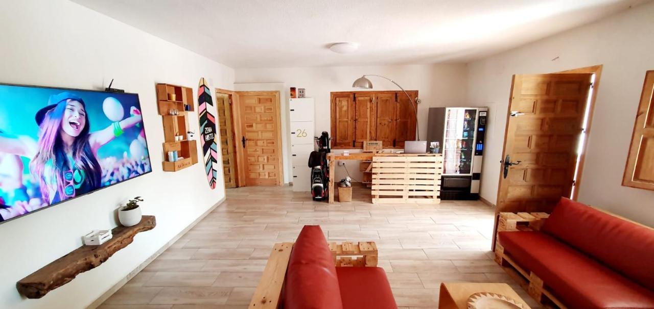 Zenia Hostel Playa Flamenca Eksteriør billede